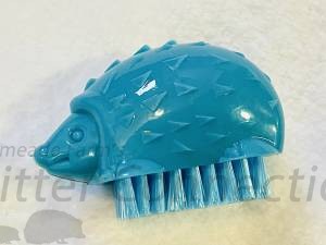 Blue hedgie brush